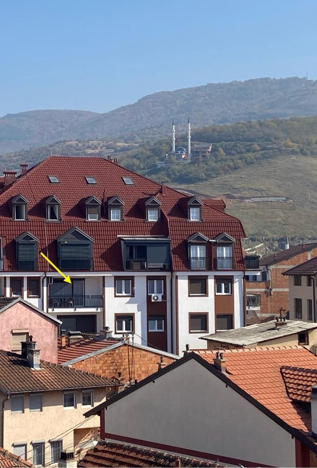 Apartment Prizreni-Free Private Parking Buitenkant foto