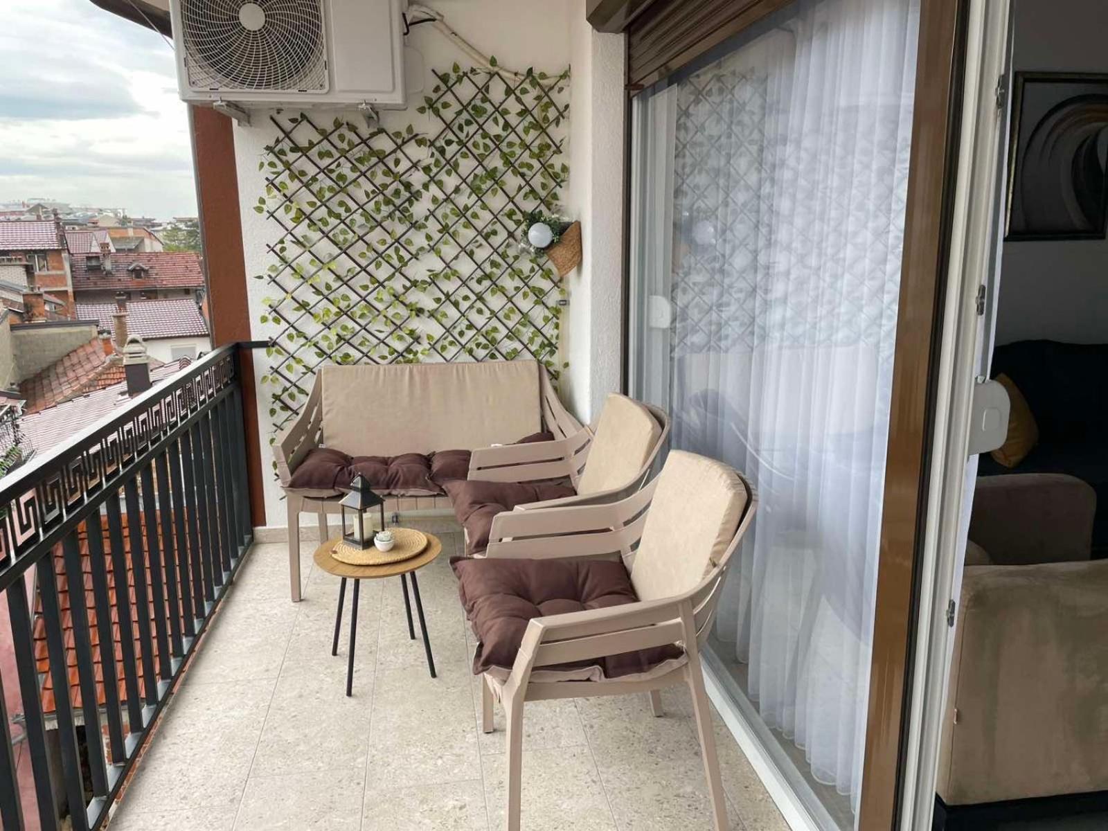 Apartment Prizreni-Free Private Parking Buitenkant foto