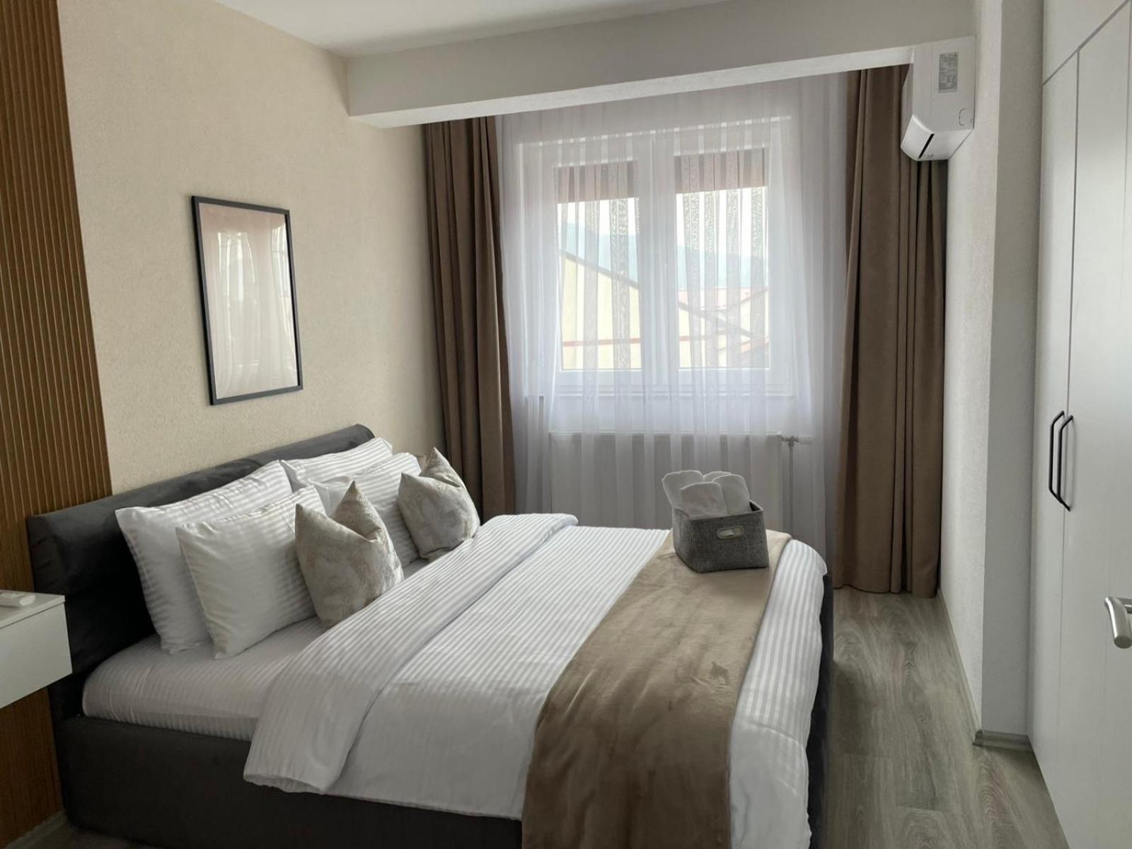 Apartment Prizreni-Free Private Parking Buitenkant foto