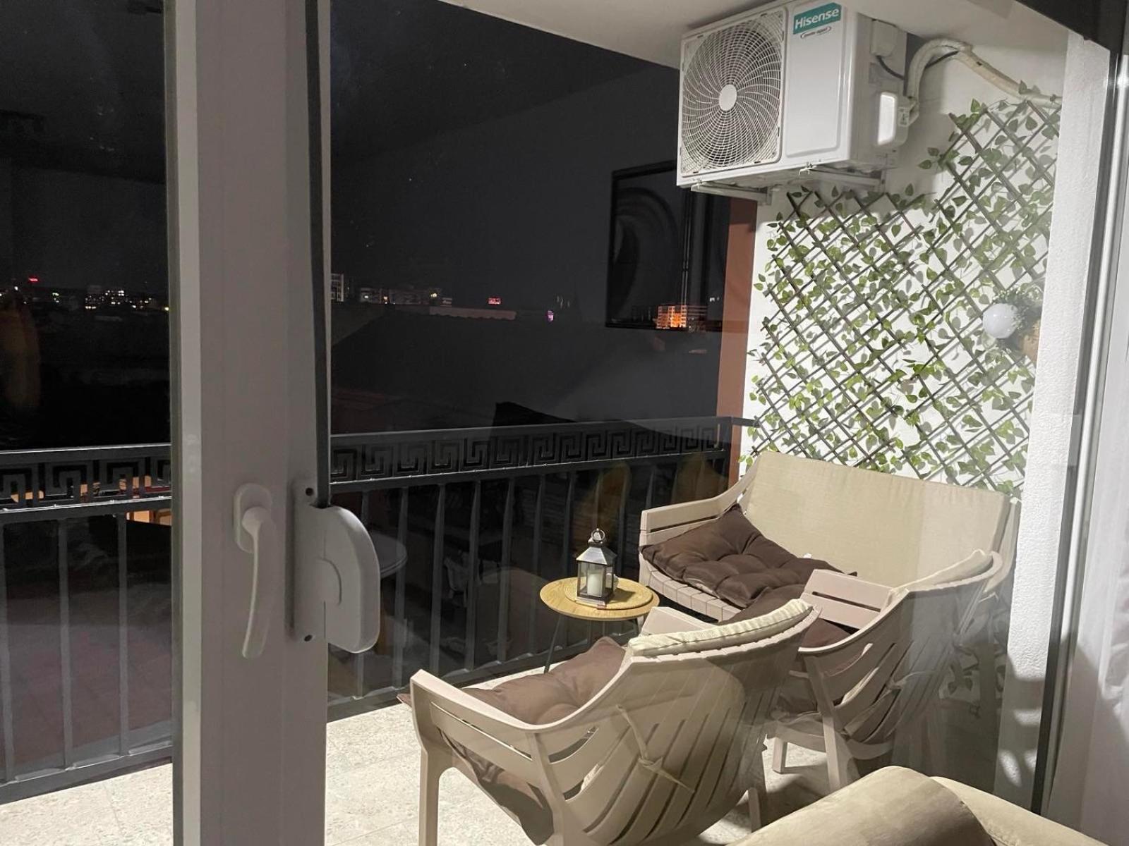 Apartment Prizreni-Free Private Parking Buitenkant foto