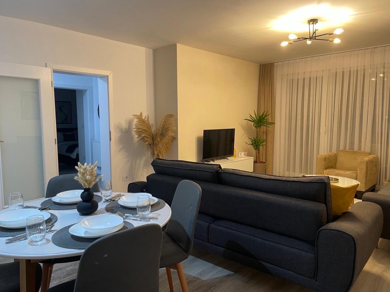 Apartment Prizreni-Free Private Parking Buitenkant foto